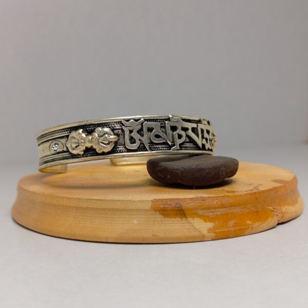 Tibetan Buddha Mantra Bajra Bracelet