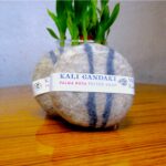 Kali Gandaki Palma Rose Felted Soap