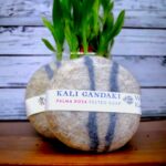 Kali Gandaki Palma Rose Felted Soap