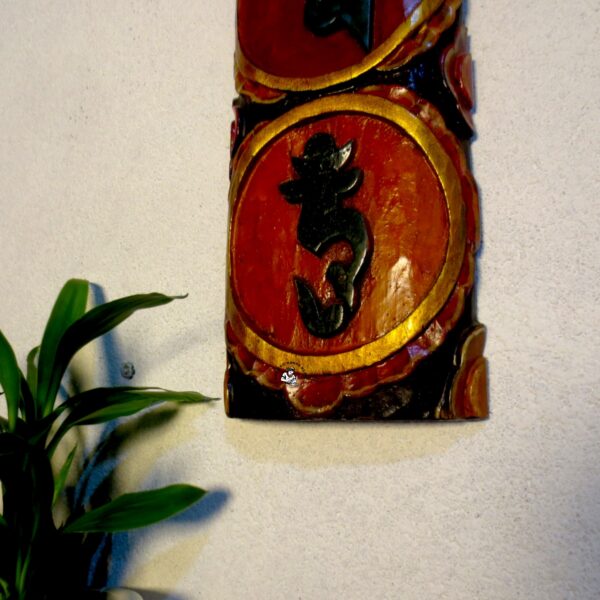 Tibetan Buddha Mantra Vertical Décor