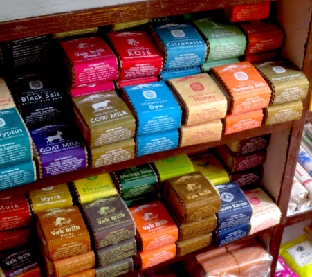 Amazing Hands Nepal - Bounty Herbal Soap