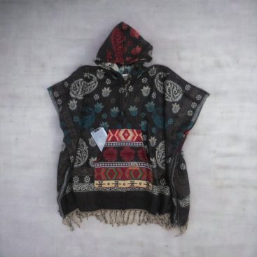 Paisley Flower Woolen Vertical Poncho
